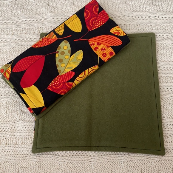 Fall ❤️ Leaves Cloth Dinner Napkins, set of 4 - Picture 2 of 3